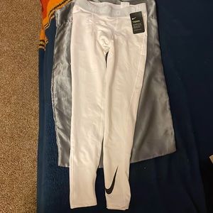 NWT Nike Pro Therma